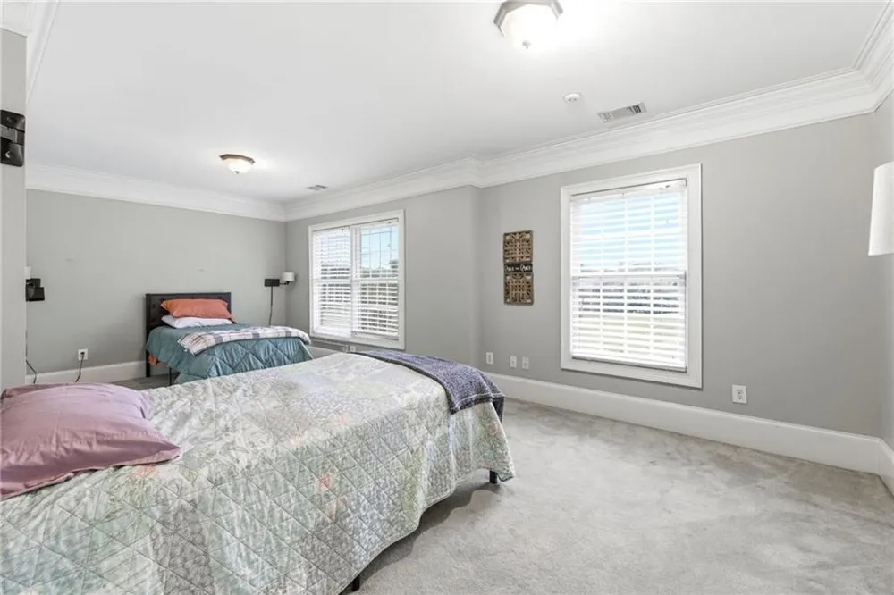 4337 Mountain View Road Oakwood, GA 30566
