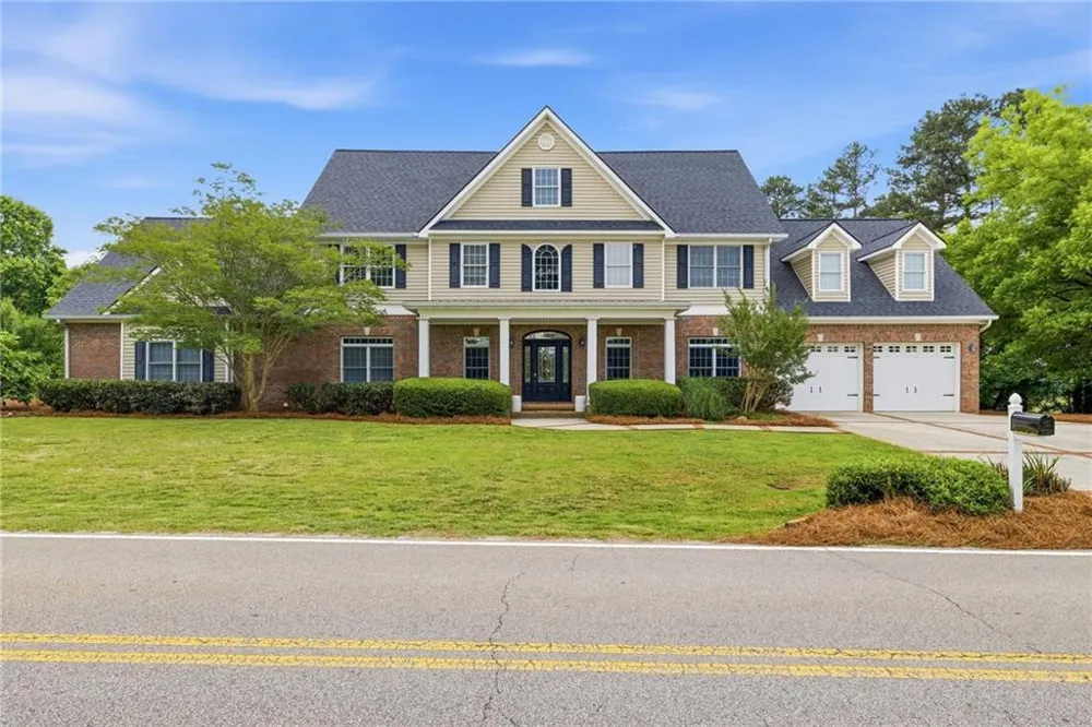 4337 Mountain View Road Oakwood, GA 30566