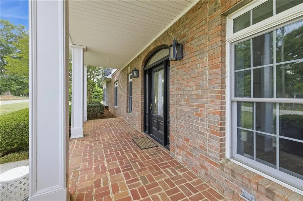 4337 Mountain View Road Oakwood, GA 30566