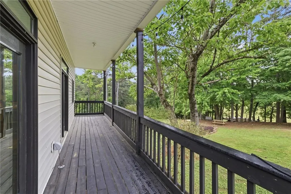 4337 Mountain View Road Oakwood, GA 30566