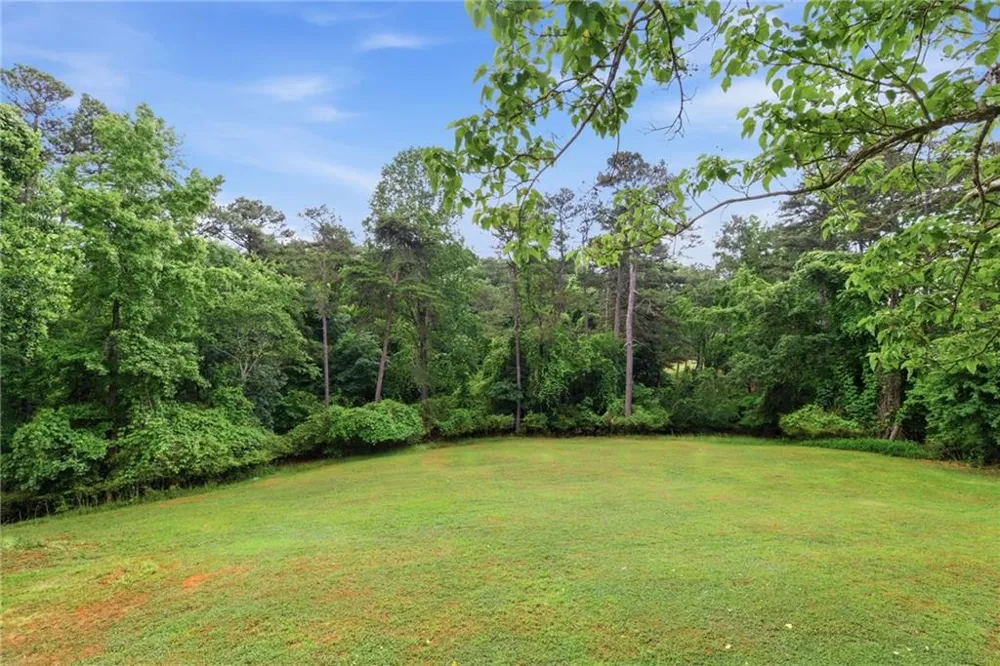 4337 Mountain View Road Oakwood, GA 30566