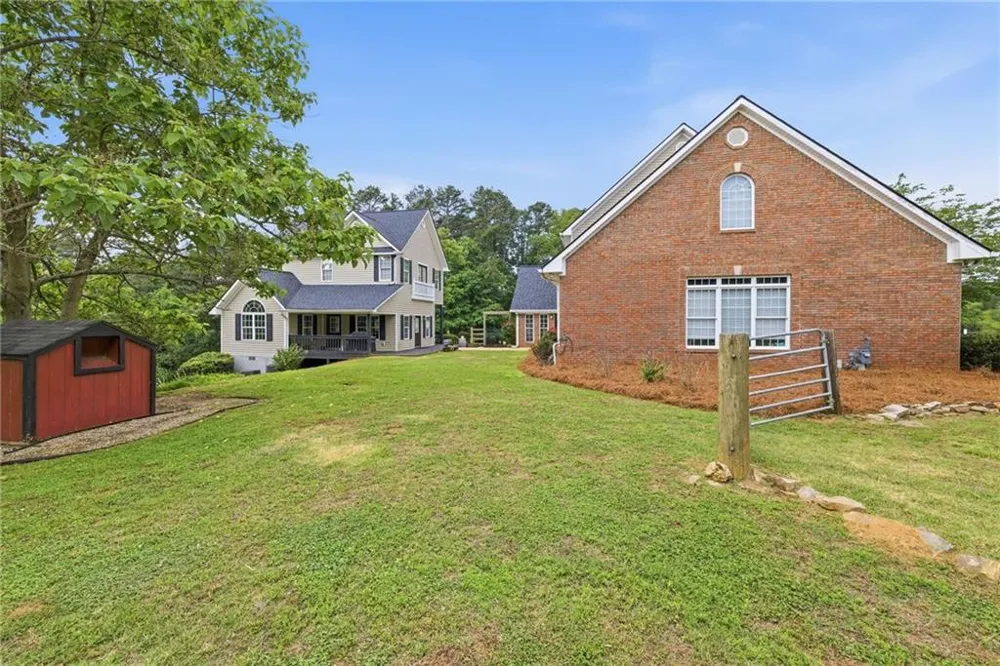 4337 Mountain View Road Oakwood, GA 30566