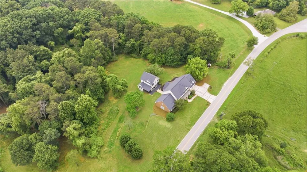 4337 Mountain View Road Oakwood, GA 30566