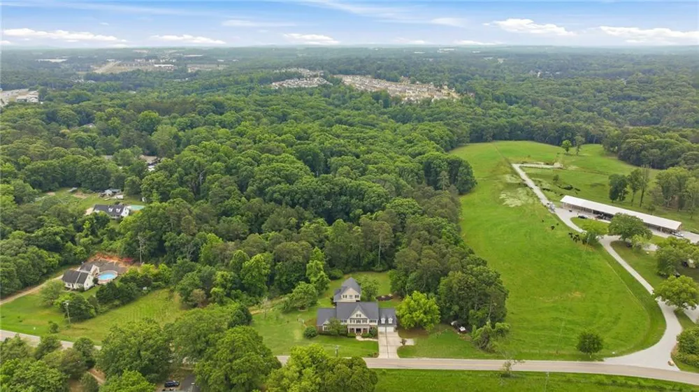 4337 Mountain View Road Oakwood, GA 30566