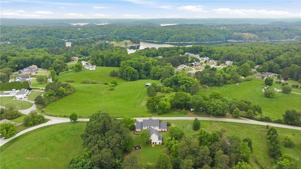 4337 Mountain View Road Oakwood, GA 30566