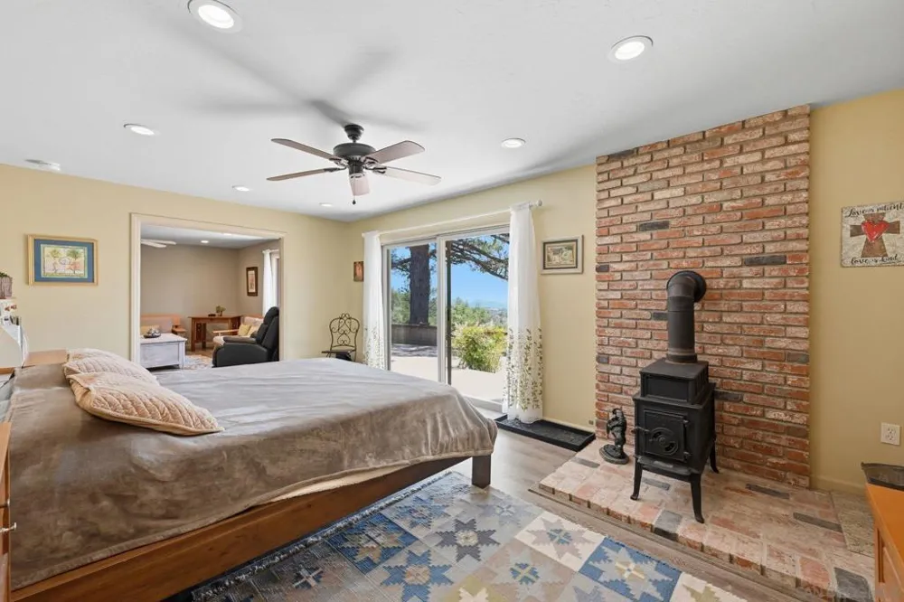 9474 Black Mountain Truck Trail Santa Ysabel, CA 92070