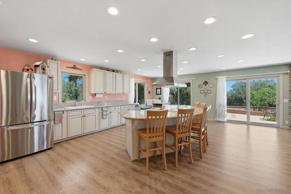 9474 Black Mountain Truck Trail Santa Ysabel, CA 92070