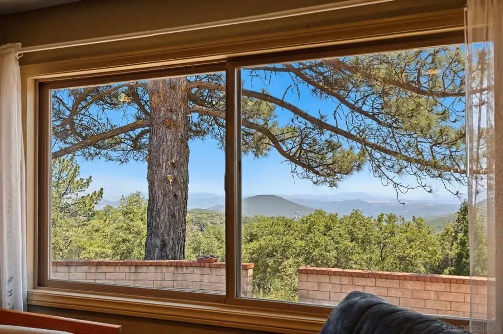 9474 Black Mountain Truck Trail Santa Ysabel, CA 92070