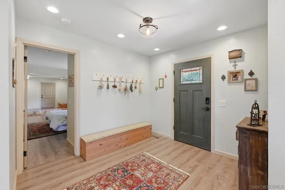9474 Black Mountain Truck Trail Santa Ysabel, CA 92070