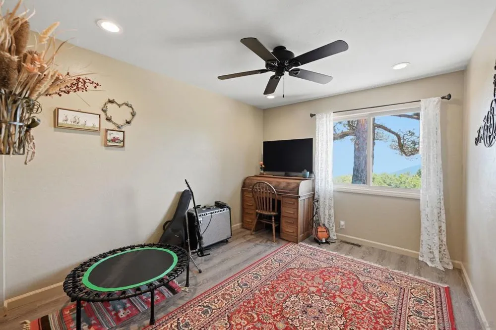 9474 Black Mountain Truck Trail Santa Ysabel, CA 92070