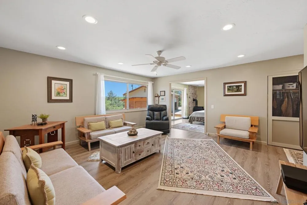 9474 Black Mountain Truck Trail Santa Ysabel, CA 92070