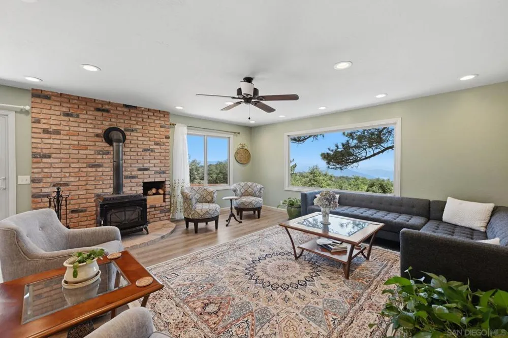 9474 Black Mountain Truck Trail Santa Ysabel, CA 92070