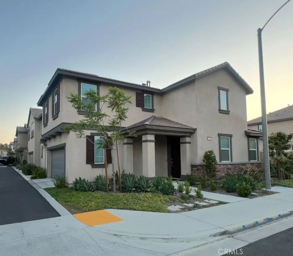 2476 Gunner Ridge Rialto, CA 92377