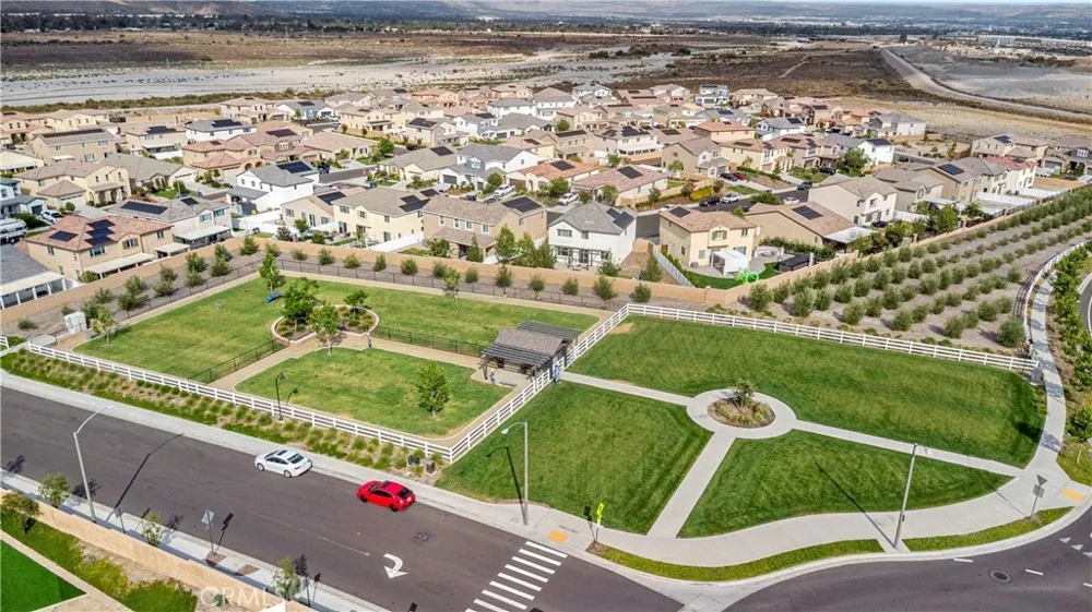 2476 Gunner Ridge Rialto, CA 92377
