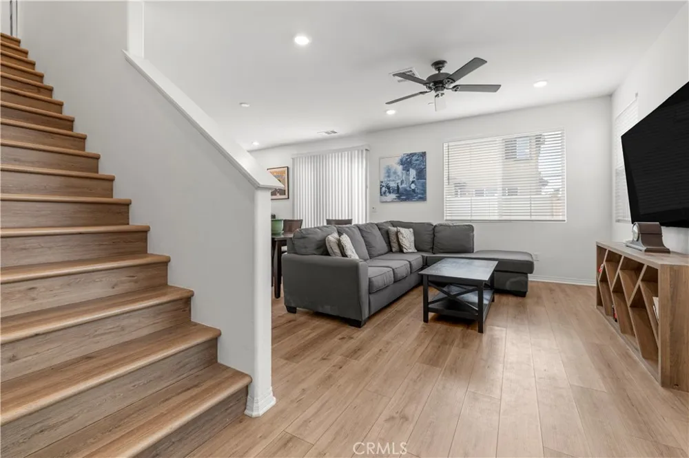 2476 Gunner Ridge Rialto, CA 92377