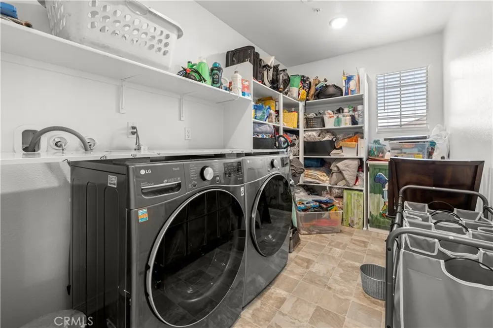 2476 Gunner Ridge Rialto, CA 92377