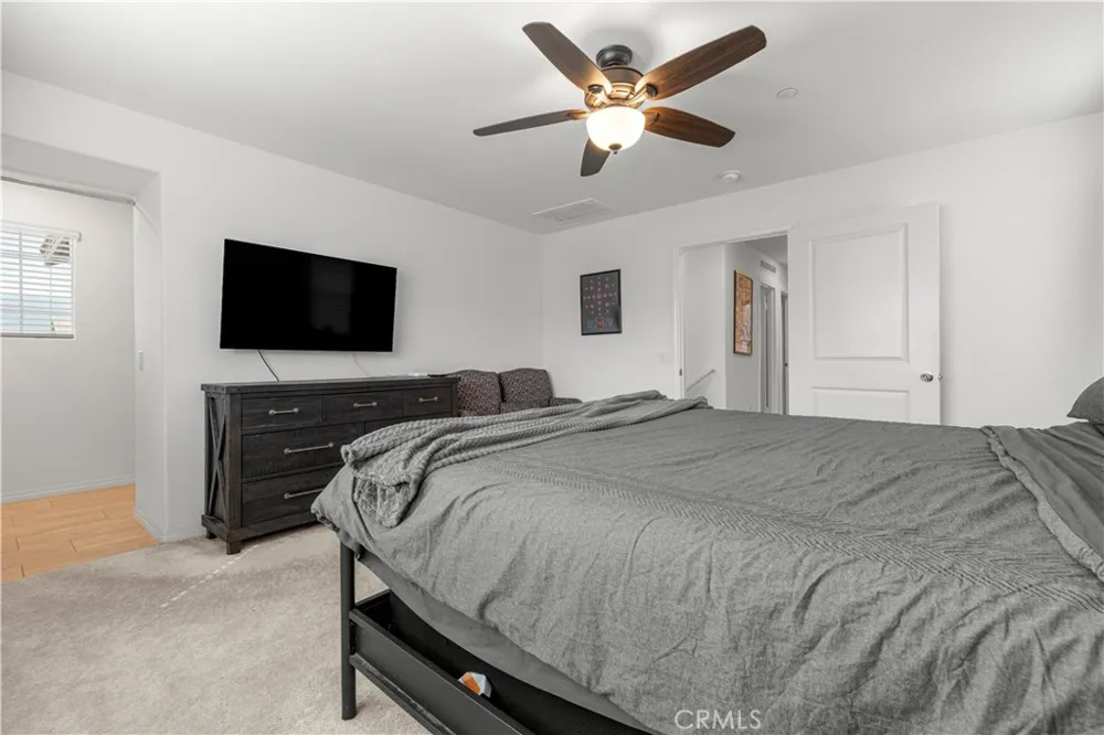 2476 Gunner Ridge Rialto, CA 92377