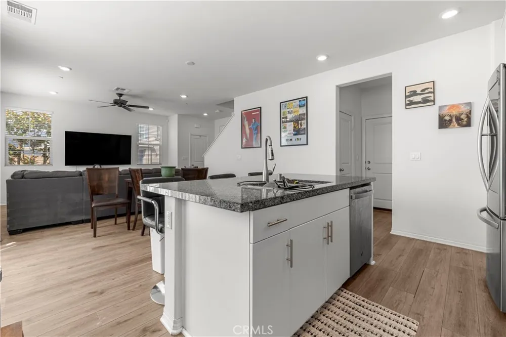 2476 Gunner Ridge Rialto, CA 92377