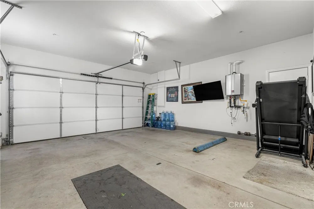 2476 Gunner Ridge Rialto, CA 92377