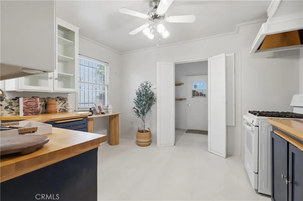 3214 W 83rd Street Inglewood, CA 90305