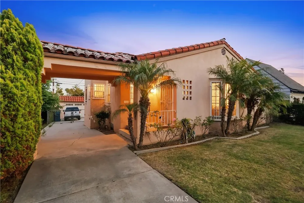 3214 W 83rd Street Inglewood, CA 90305