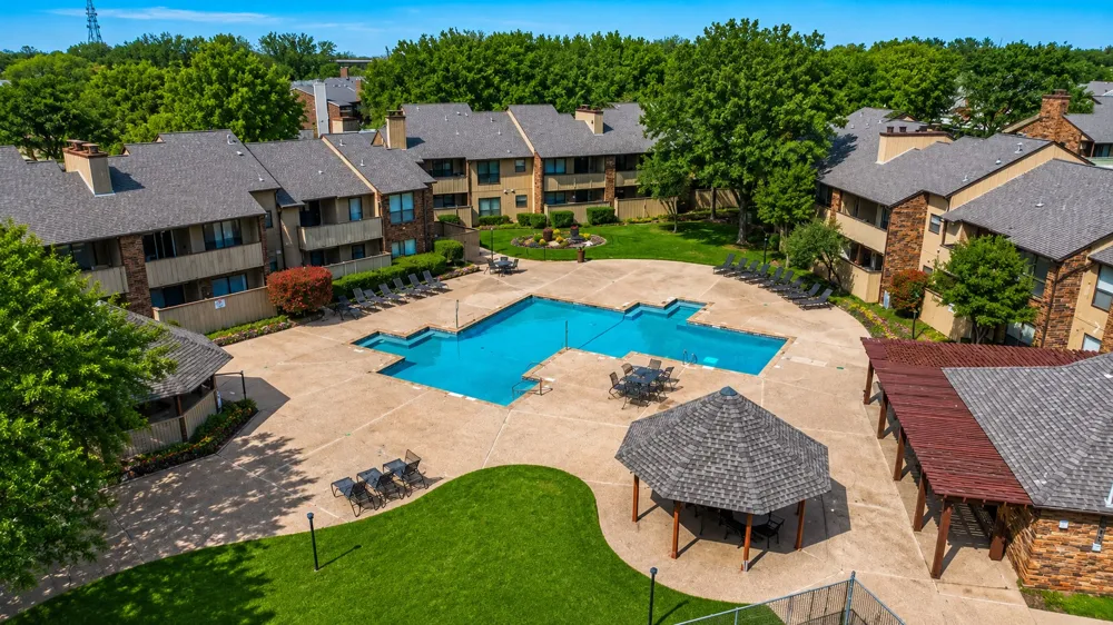 1900 Cloisters Drive #322 Arlington, TX 76011