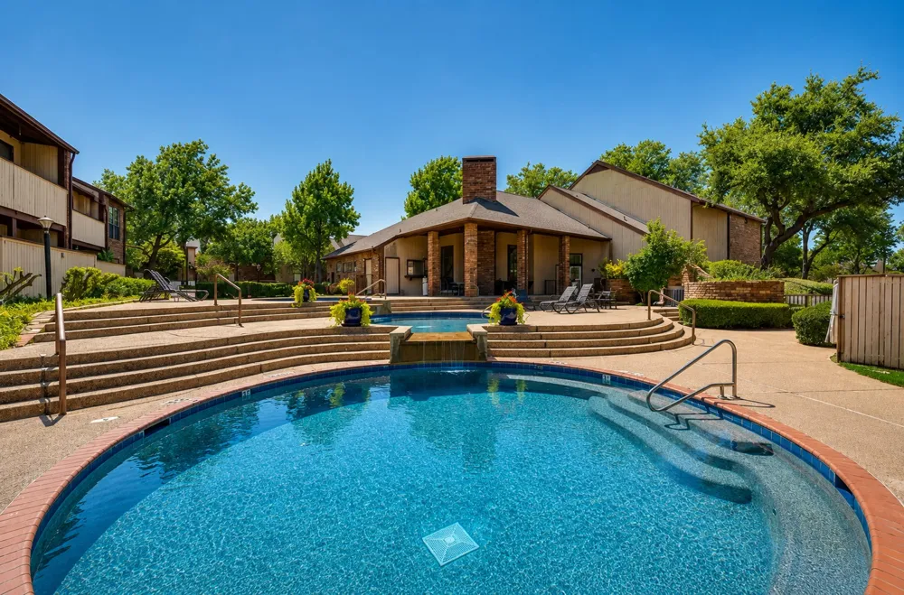1900 Cloisters Drive #322 Arlington, TX 76011