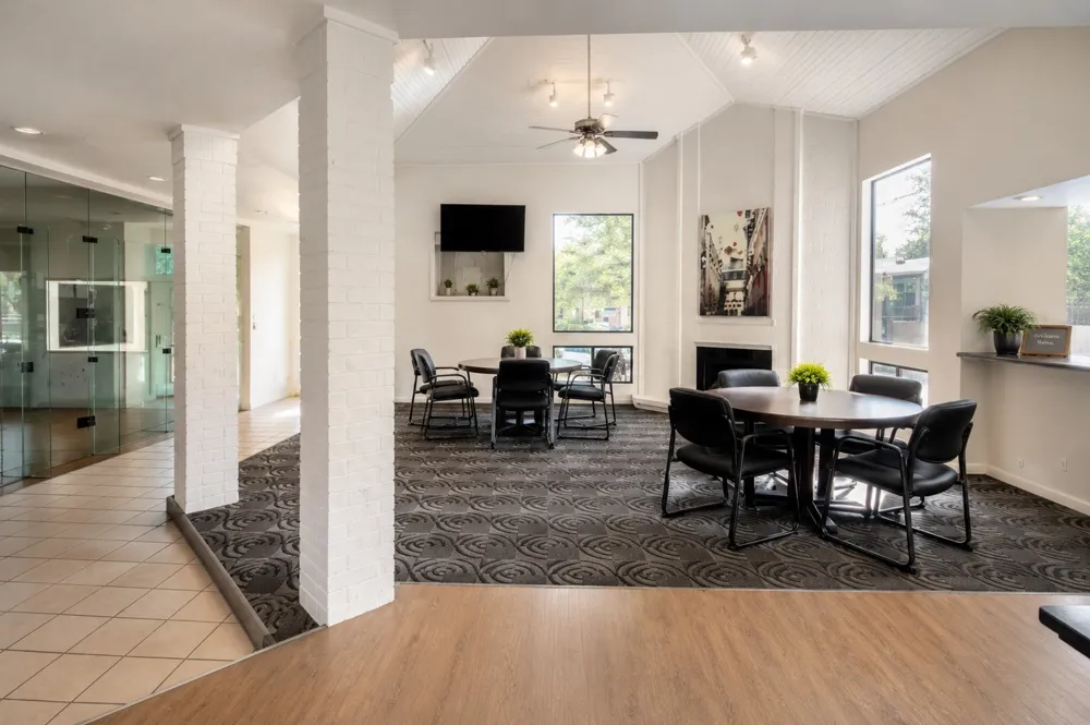 1900 Cloisters Drive #322 Arlington, TX 76011