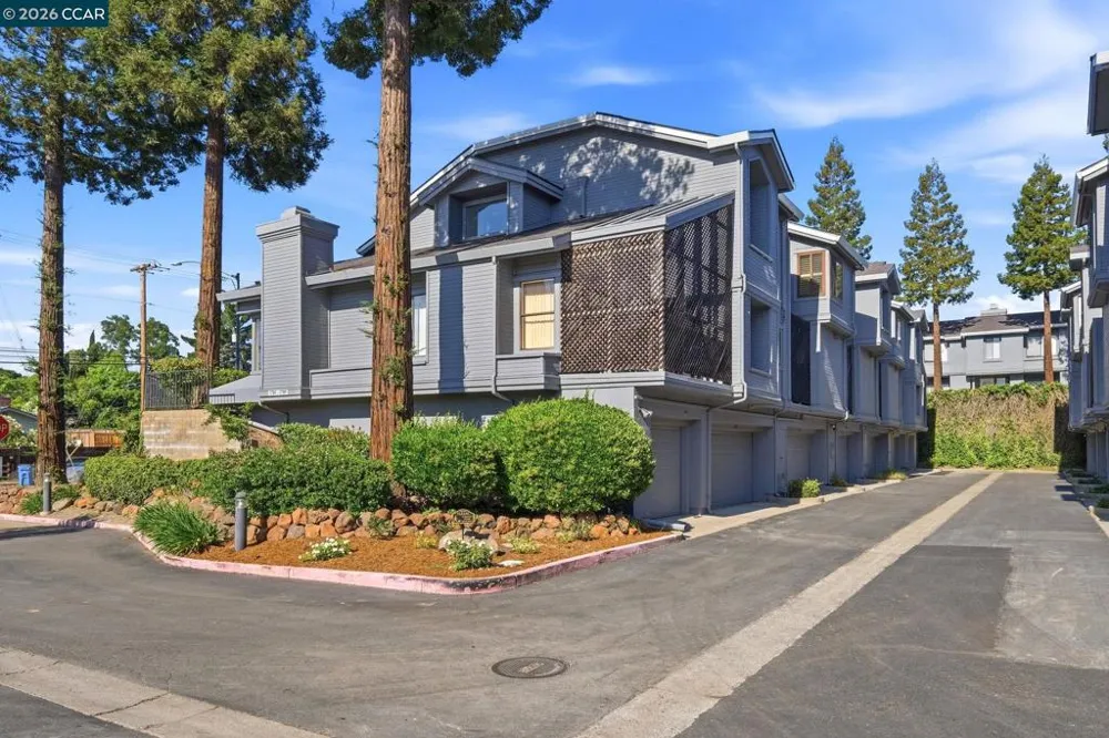 1707 Geary Rd Walnut Creek, CA 94597