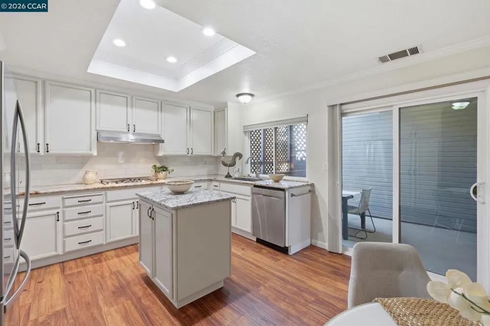 1707 Geary Rd Walnut Creek, CA 94597