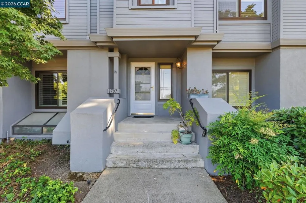 1707 Geary Rd Walnut Creek, CA 94597