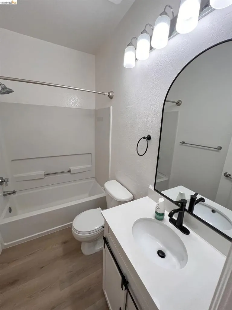 450 PINE RIDGE DR. San Ramon, CA 94582