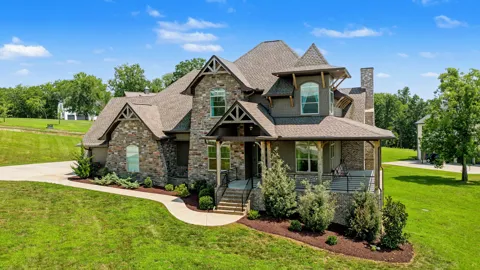 1043 Emerald Valley Dr