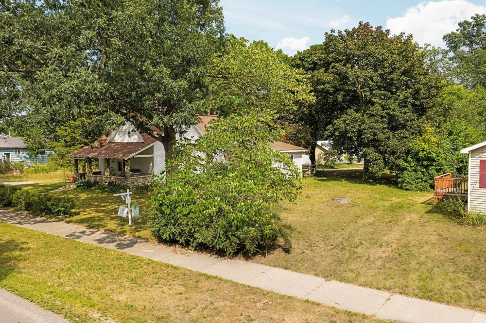 615 Grant Street Traverse City City, MI 49686