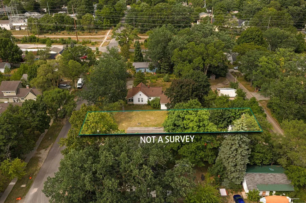615 Grant Street Traverse City City, MI 49686