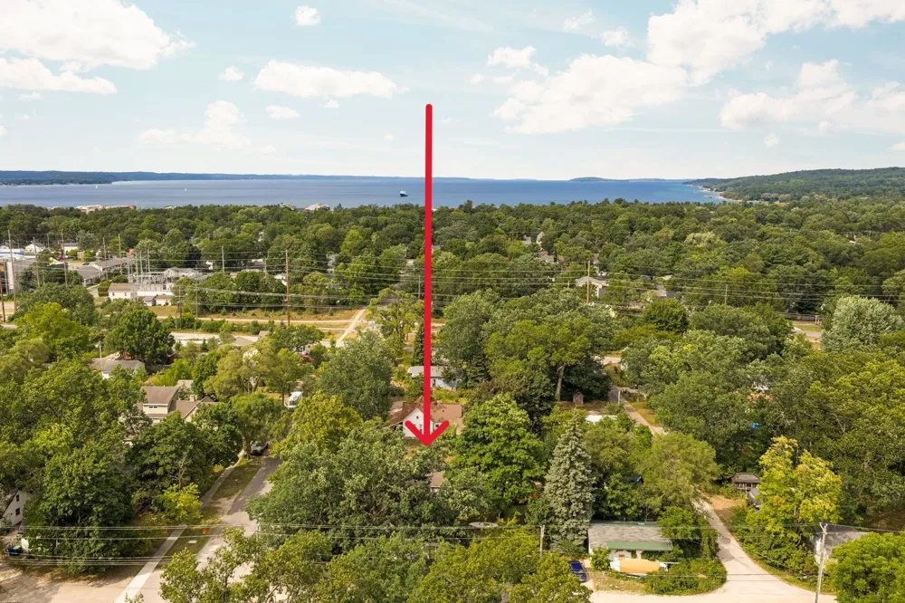 615 Grant Street Traverse City City, MI 49686