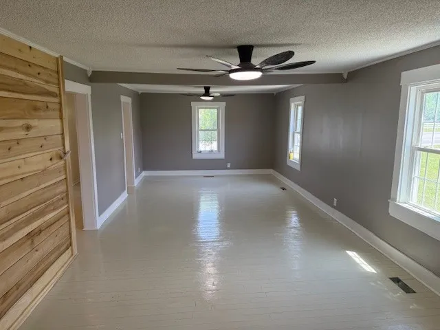 2373 Highway 43 S Leoma, TN 38468