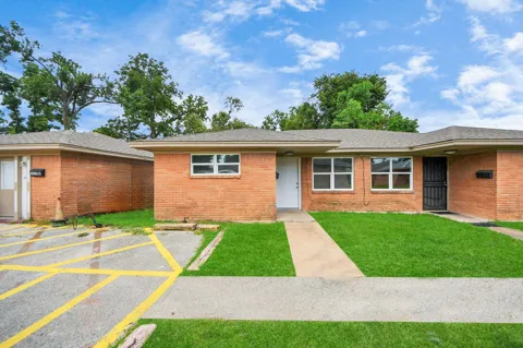 5441 Minden Street #20