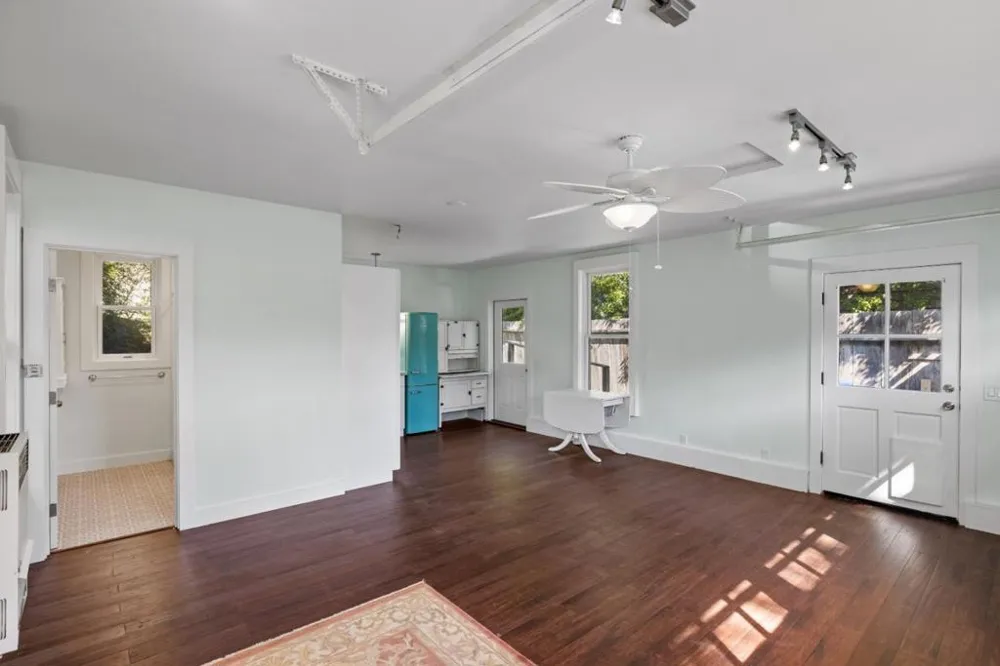 218 4th Street Pacific Grove, CA 93950