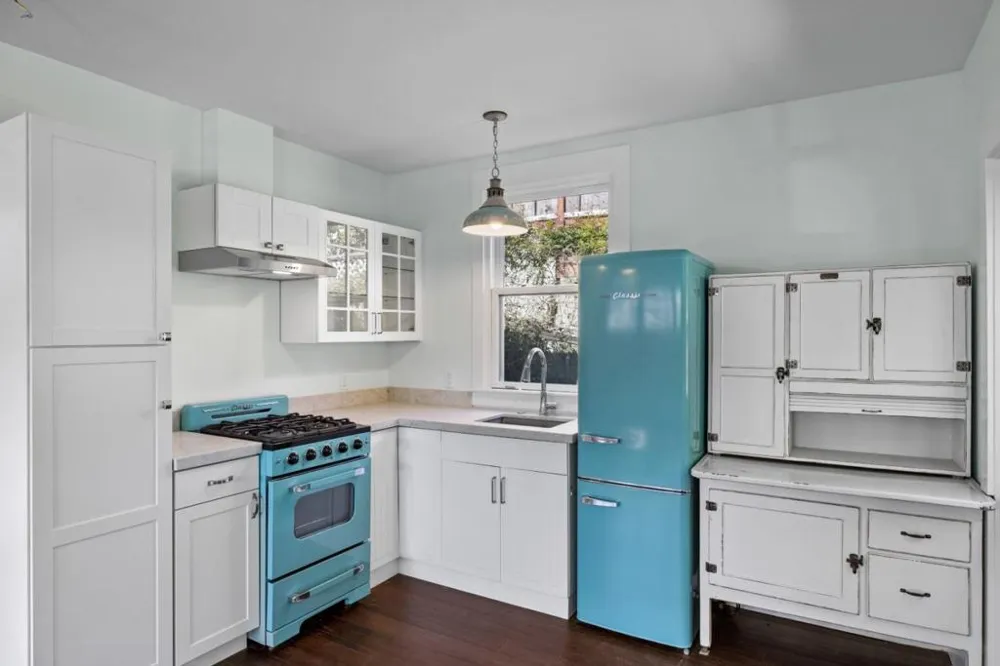 218 4th Street Pacific Grove, CA 93950