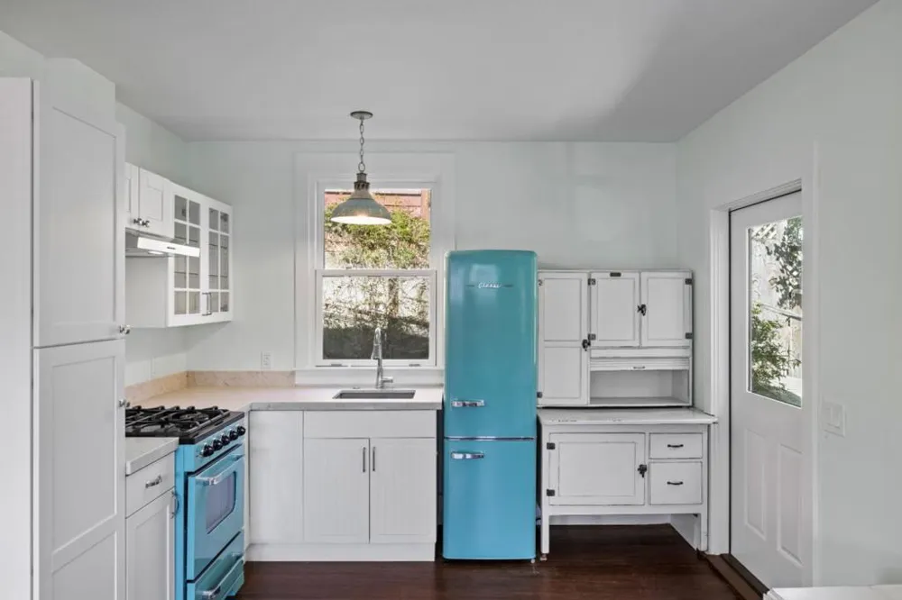 218 4th Street Pacific Grove, CA 93950