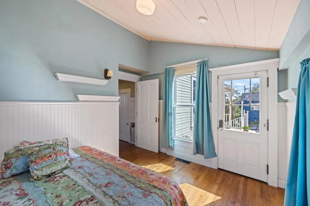 218 4th Street Pacific Grove, CA 93950