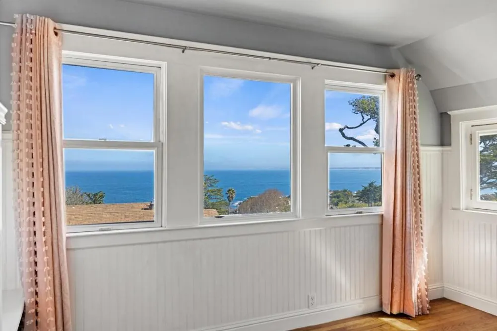 218 4th Street Pacific Grove, CA 93950