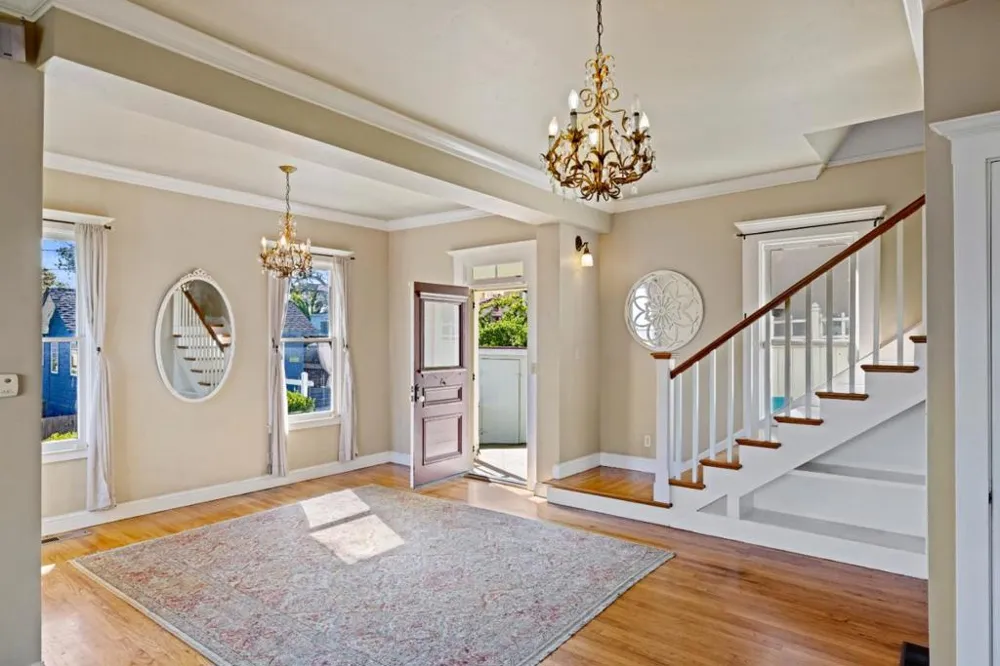 218 4th Street Pacific Grove, CA 93950