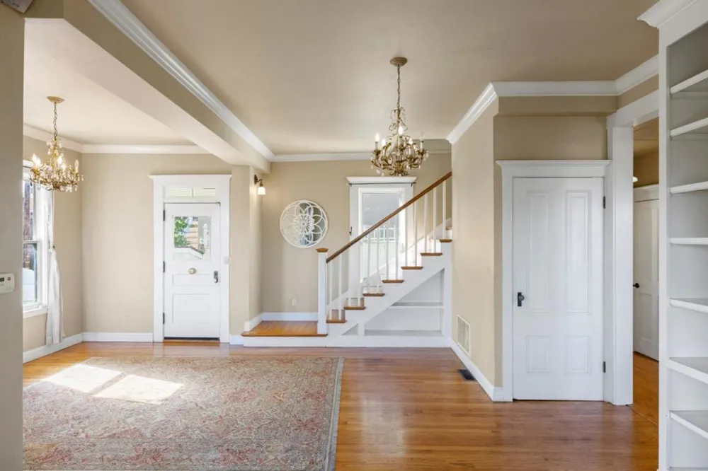 218 4th Street Pacific Grove, CA 93950