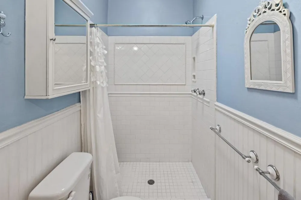 218 4th Street Pacific Grove, CA 93950