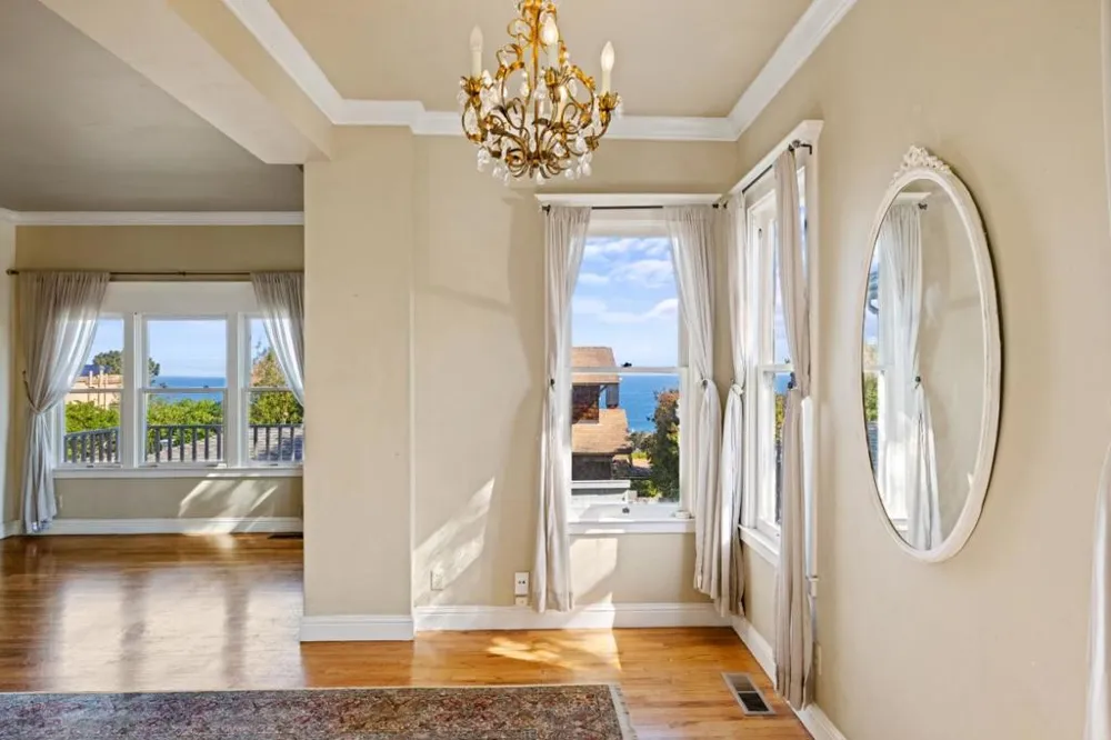 218 4th Street Pacific Grove, CA 93950
