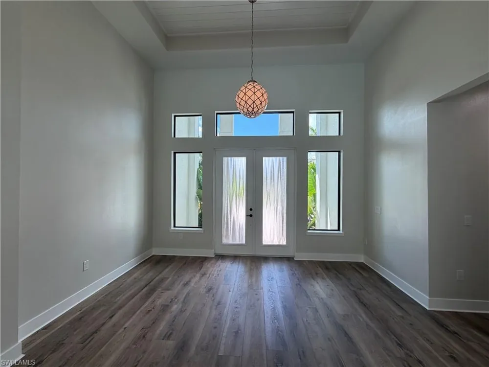 1257 22nd Avenue Naples, FL 34103
