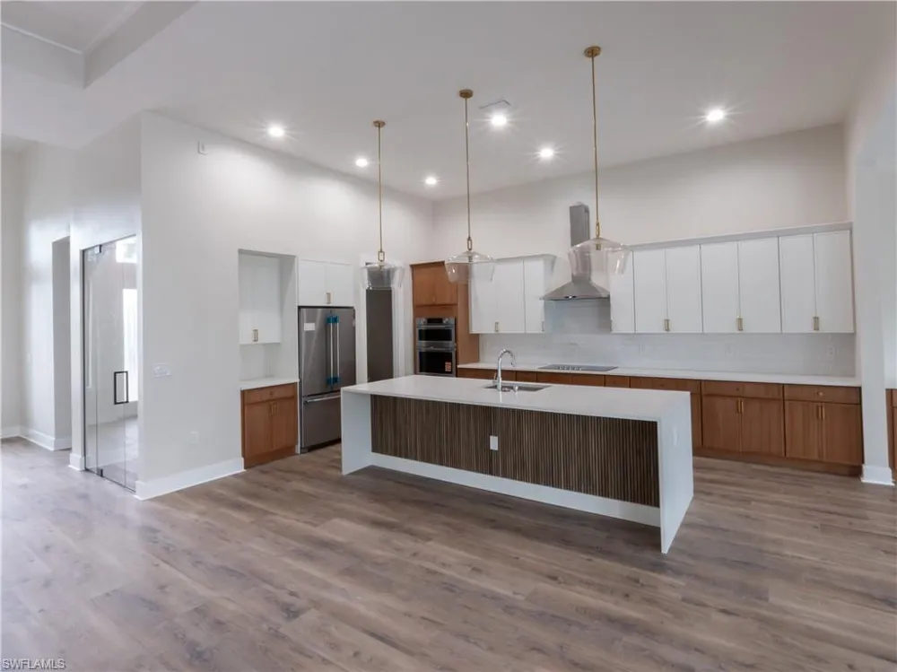 1257 22nd Avenue Naples, FL 34103