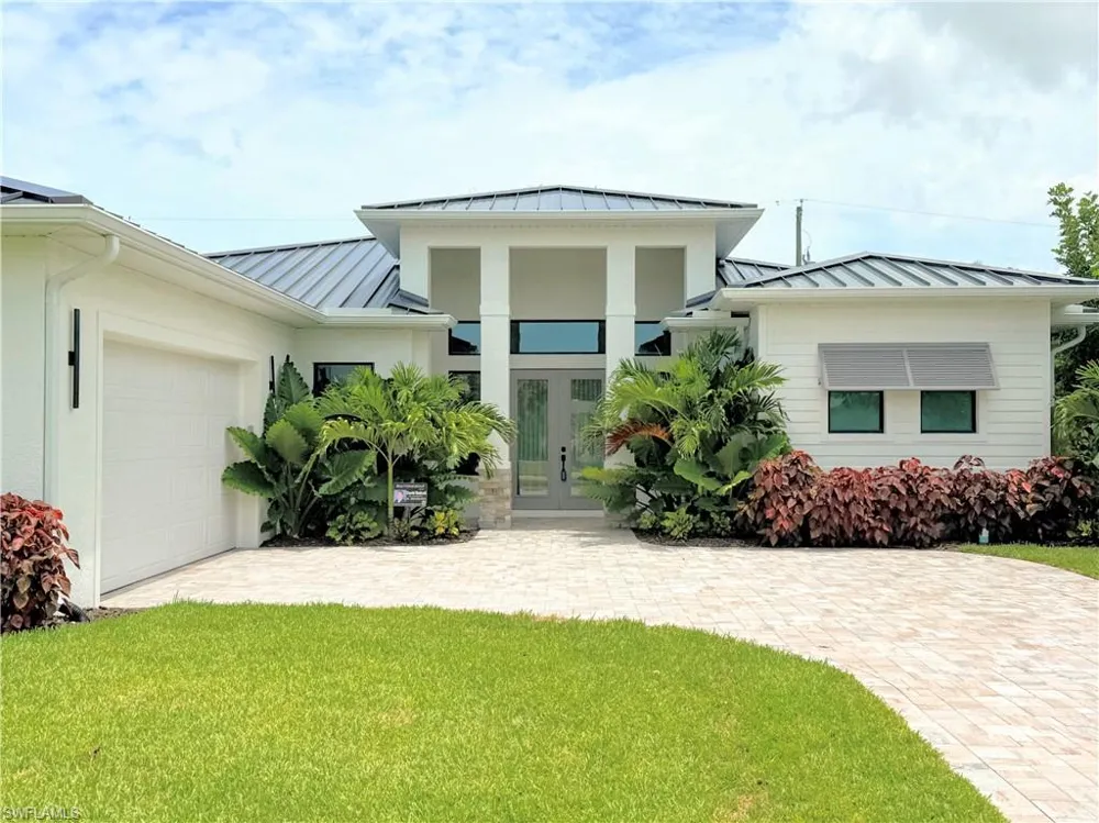 1257 22nd Avenue Naples, FL 34103